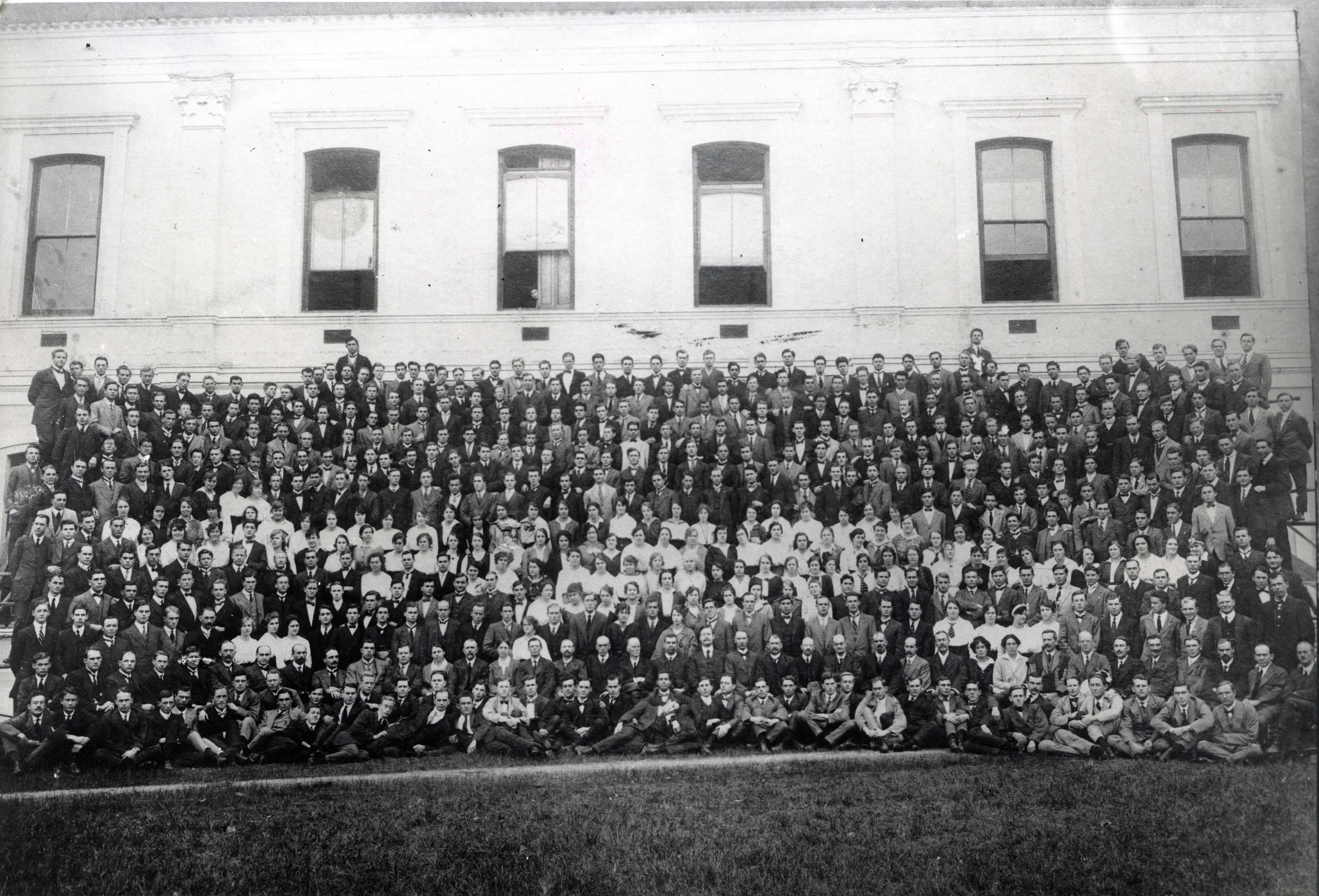 Dosente en Studente 1918.jpg